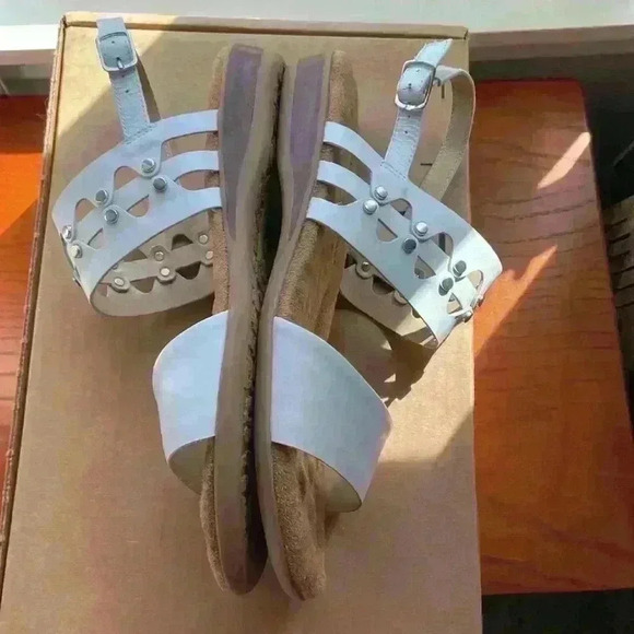 Walking Cradles Corbin White perforated Sandals 8.5 New - Picture 6 of 7